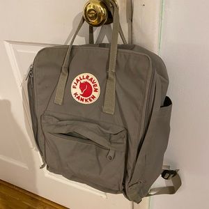 Fjallraven Kanken Bag in Color Fog